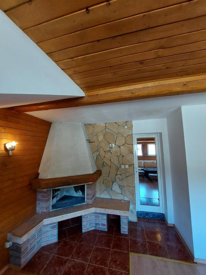 דוברינישטה Vasi Apartments מראה חיצוני תמונה